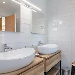 Cubic * Пула