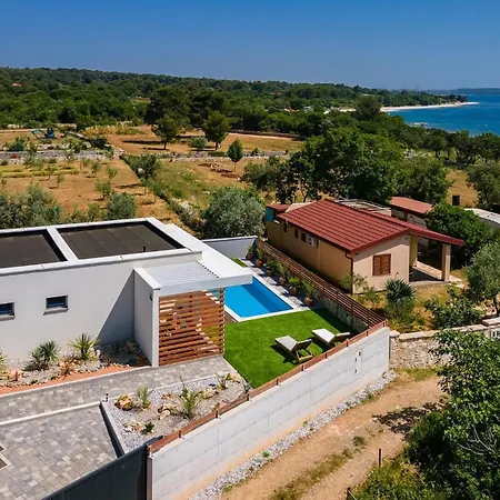 Cubic بولا