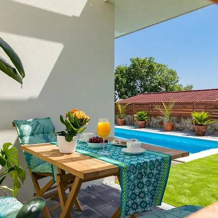 Cubic Vakantiehuis Pula